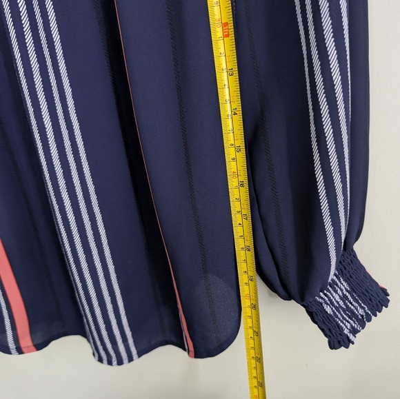 Express Women's Medium Blouse | Blue w/Warm Pink & White | Like New - Picture 6 of 7